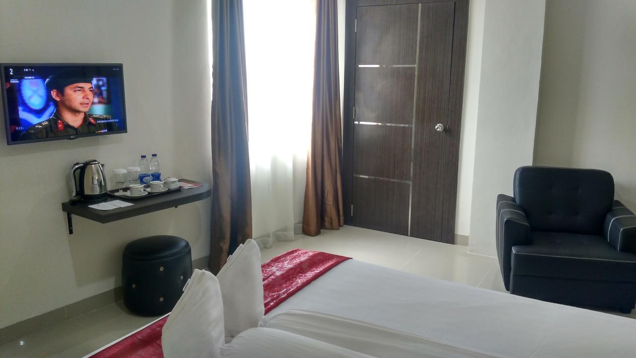 Grand Indobaru Hotel Selatpanjang Zewnętrze zdjęcie